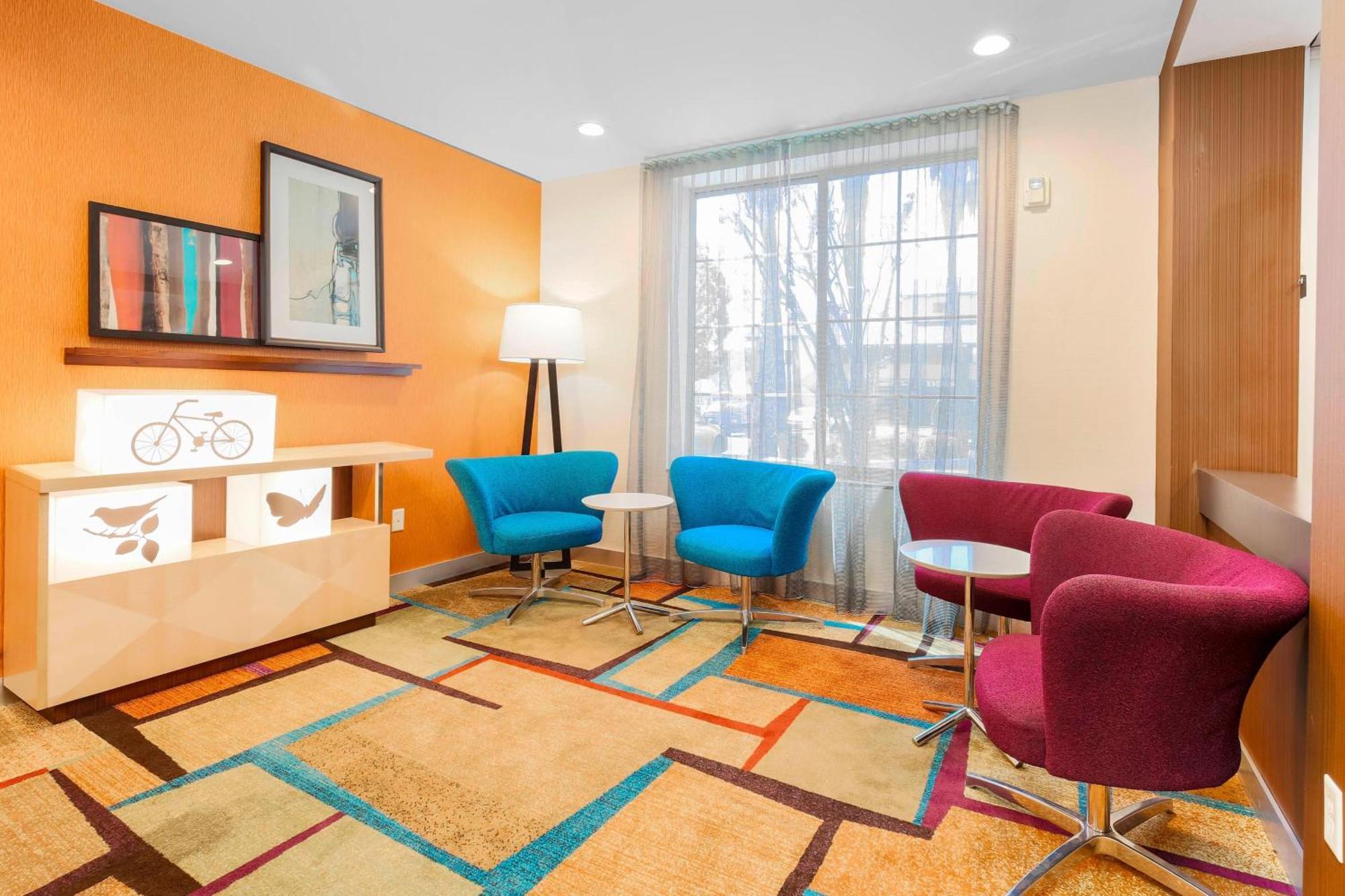 Fairfield Inn & Suites テメキュラ エクステリア 写真