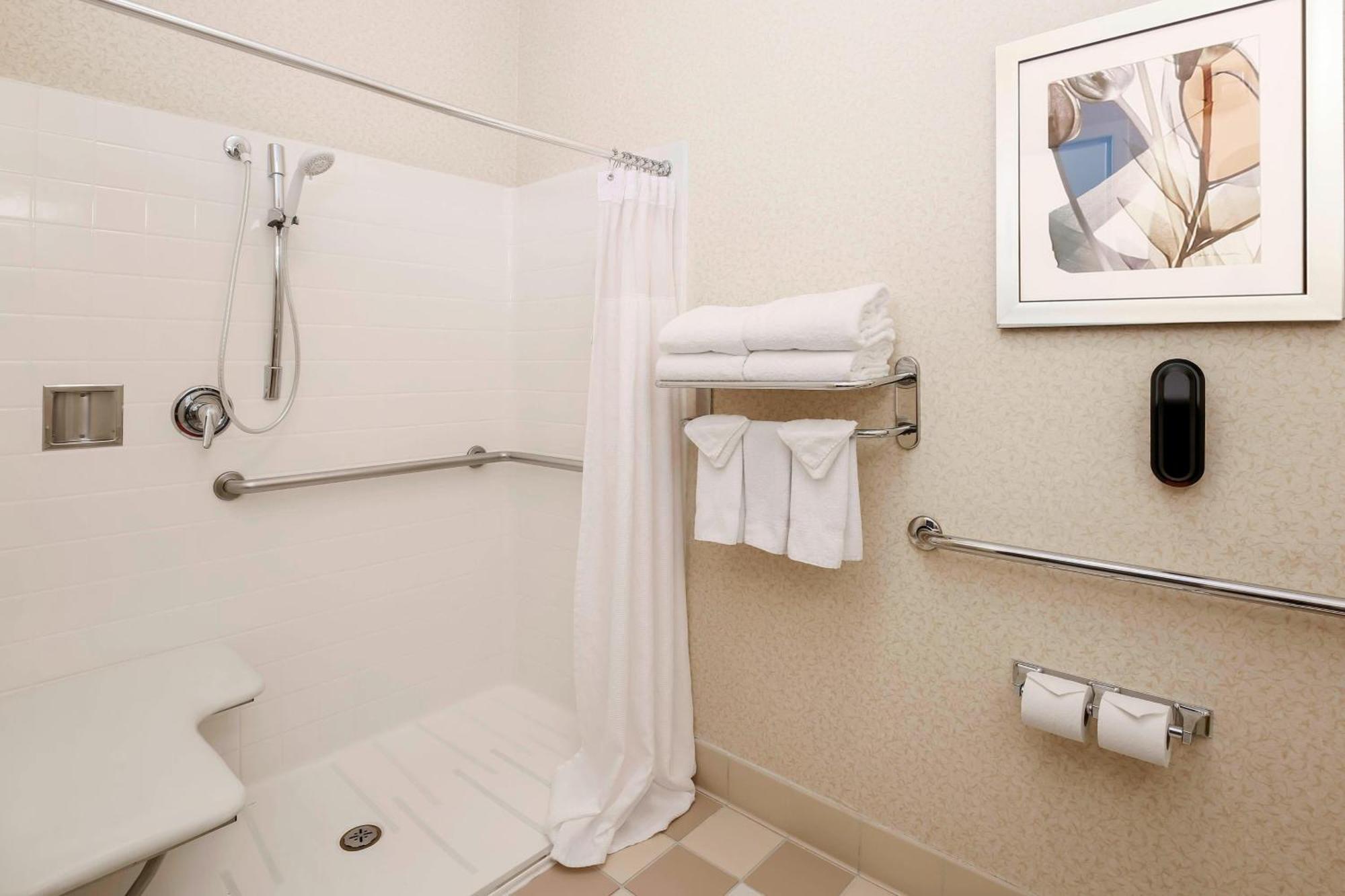 Fairfield Inn & Suites テメキュラ エクステリア 写真