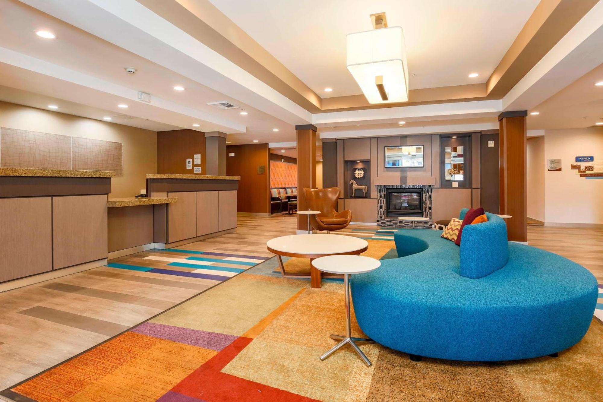 Fairfield Inn & Suites テメキュラ エクステリア 写真