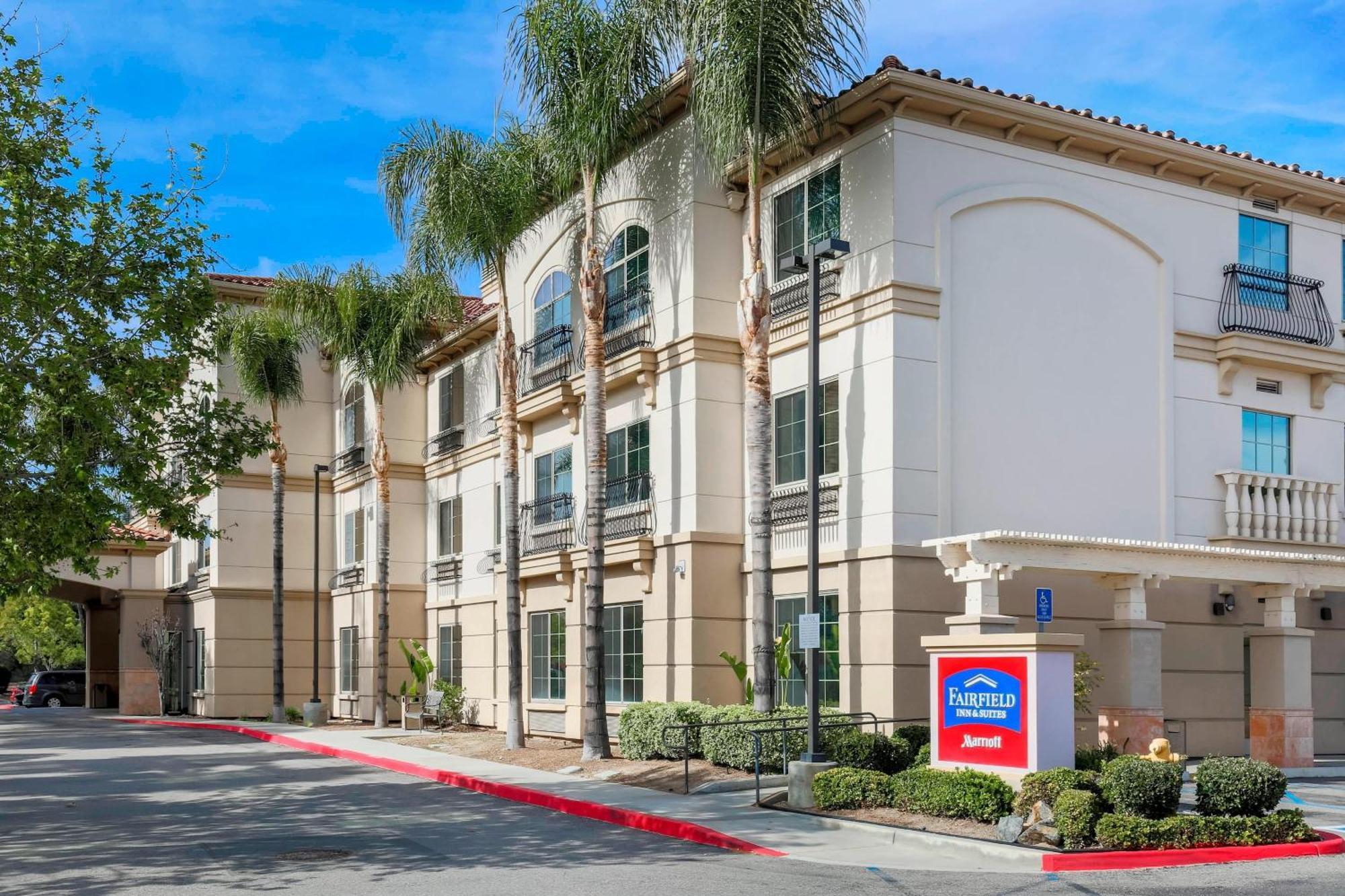 Fairfield Inn & Suites テメキュラ エクステリア 写真