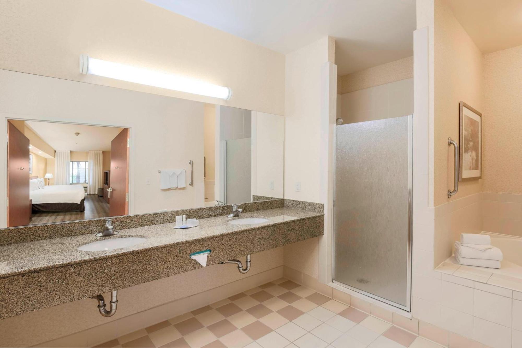 Fairfield Inn & Suites テメキュラ エクステリア 写真